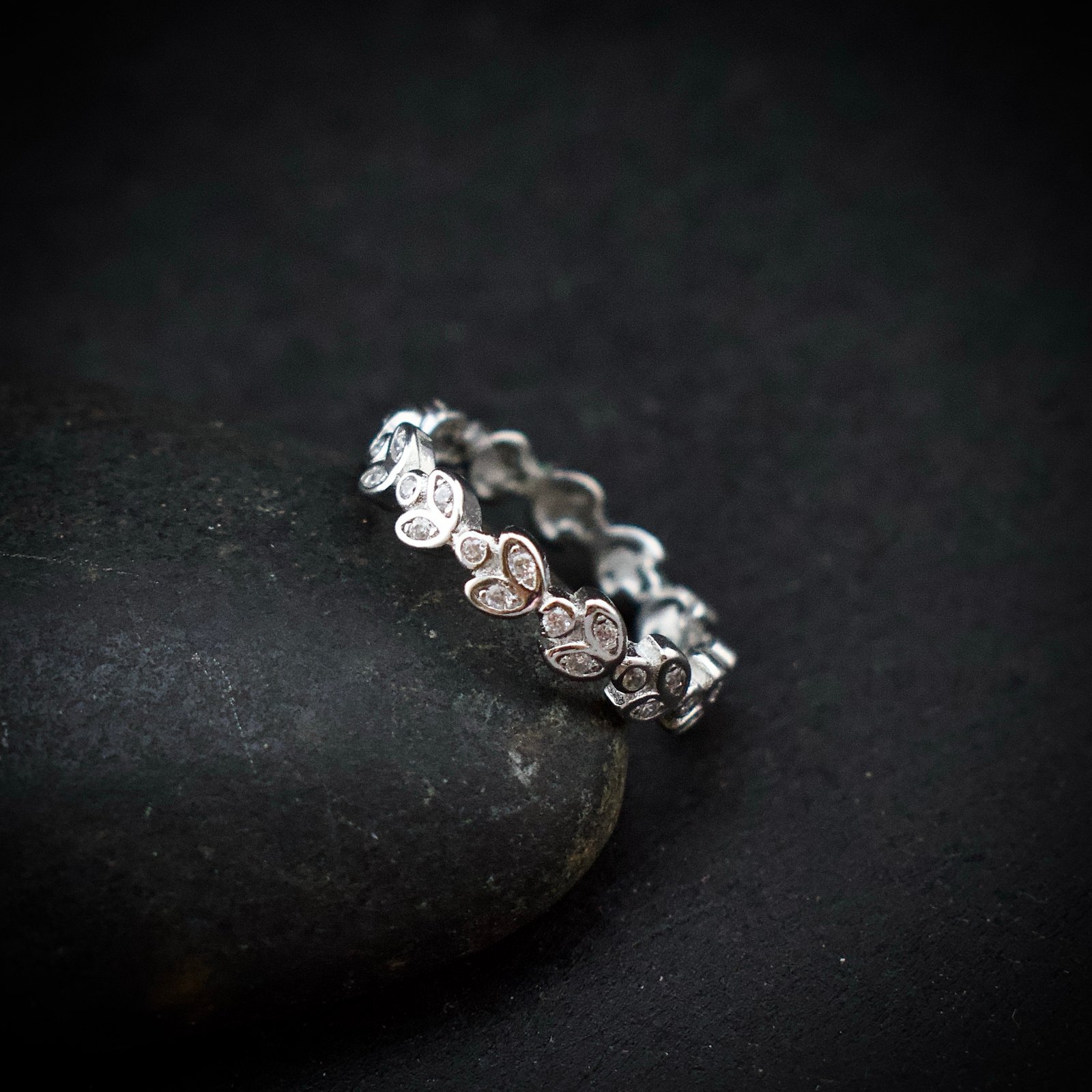 Leaf ring band, size 6 US, Cubic zirconia stone and 925 sterling silver ring, Unique handmade birthday gift, Wedding ring for bride