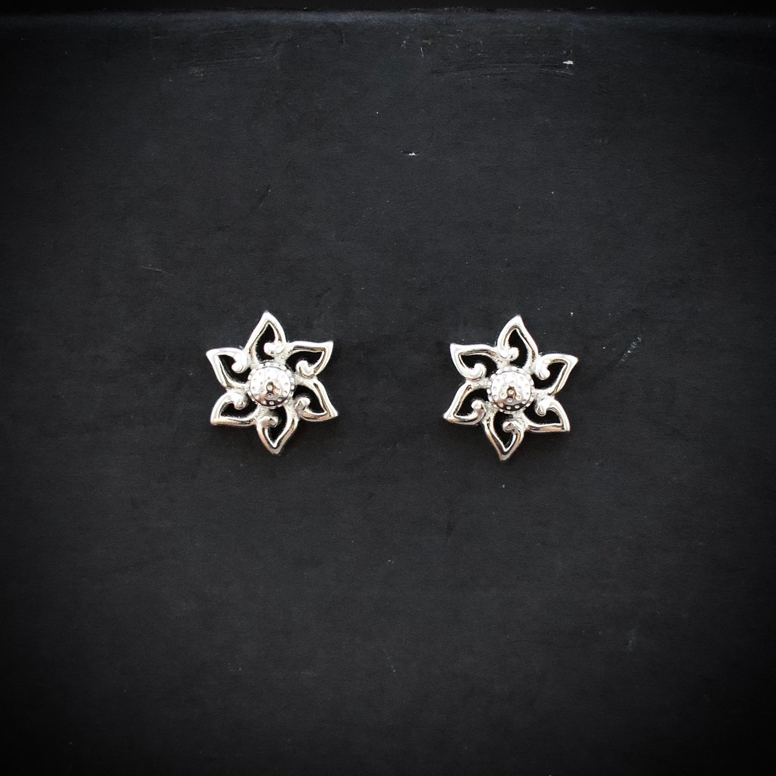 Flower stud earring, 925 sterling silver earrings, Unique handmade birthday gift, Wedding jewelry for bride, One of a kind artisan jewelry