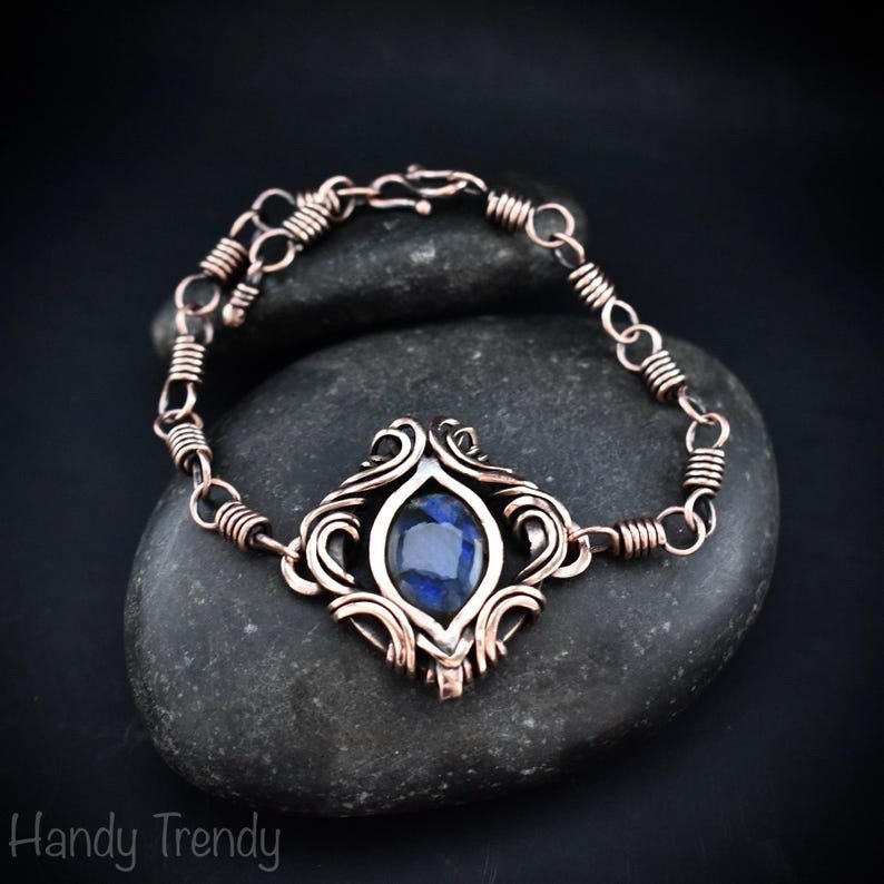 Blue labradorite chain bracelet, Free flow copper wire wrapped bracelet, Size 8 inch, Adjustable size, Unique gift, One of a kind jewelry