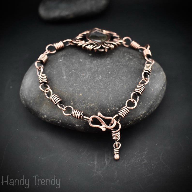 Blue labradorite chain bracelet, Free flow copper wire wrapped bracelet, Size 8 inch, Adjustable size, Unique gift, One of a kind jewelry