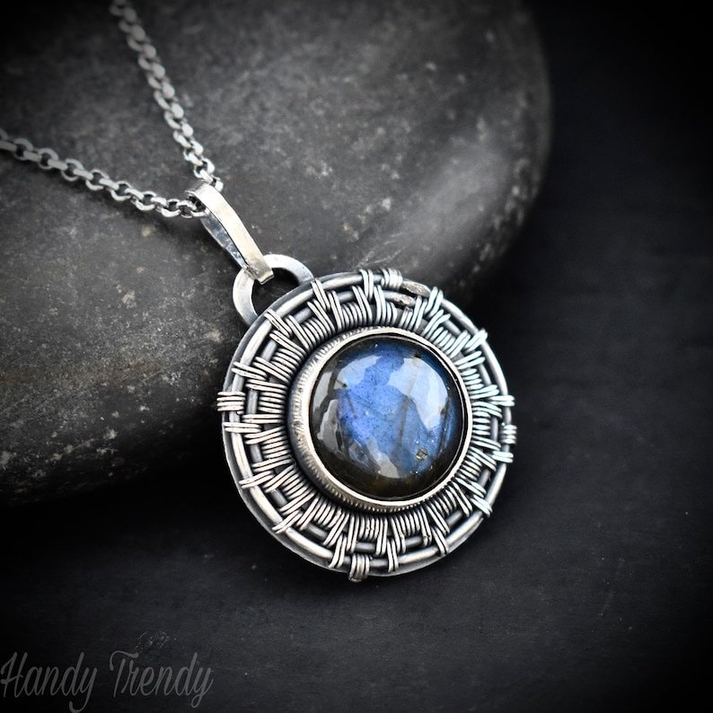 Blue labradorite wheel pendant, 925 sterling silver Wire wrapped jewelry, Unique handmade gift, Artisan necklace, Endless style
