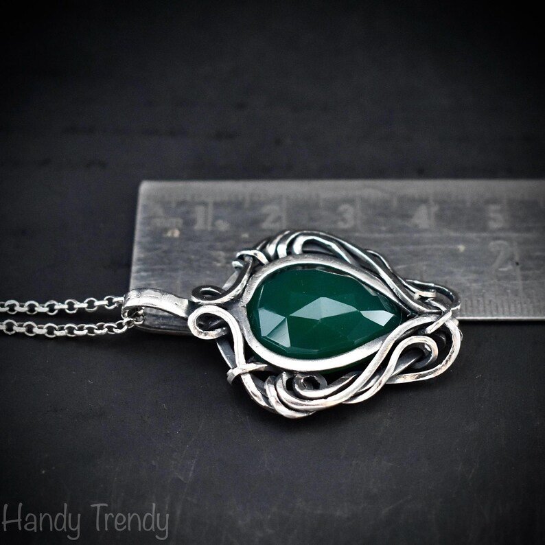 Green onyx free flow pendant, 925 sterling silver Wire wrapped jewelry, Unique handmade gift, Artisan necklace, One of a kind piece
