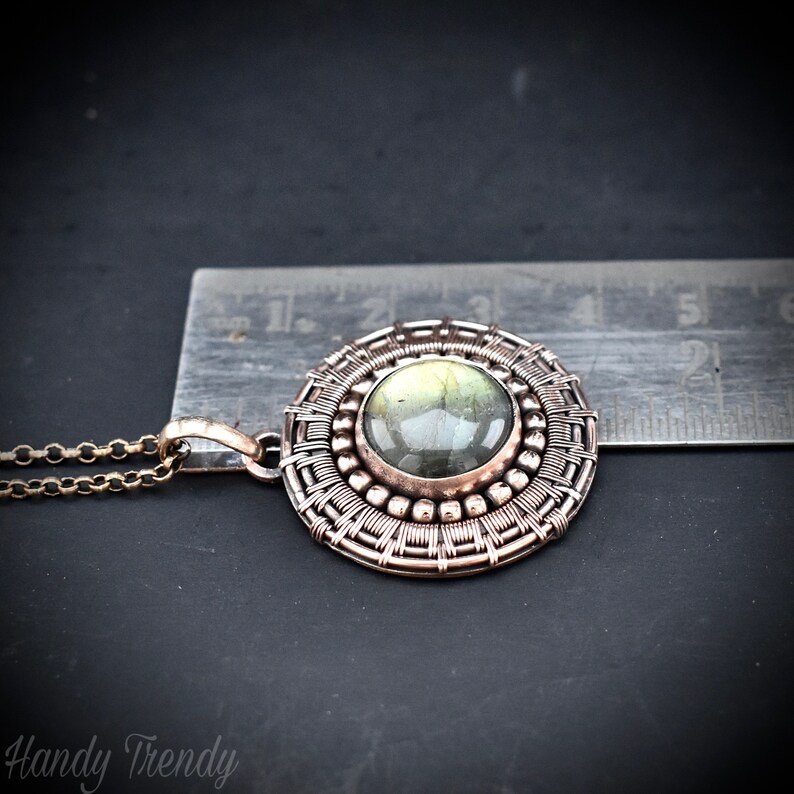 Green labradorite wheel pendant, Copper endless wire wrapped necklace, Unique handmade Gift, Artisan boho jewelry