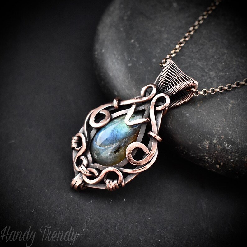 Blue flash labradorite pendant, Free-flow Copper Wire wrapped necklace, Unique handmade  gift, One of a kind artisan boho jewelry