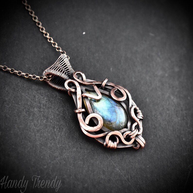 Blue flash labradorite pendant, Free-flow Copper Wire wrapped necklace, Unique handmade  gift, One of a kind artisan boho jewelry