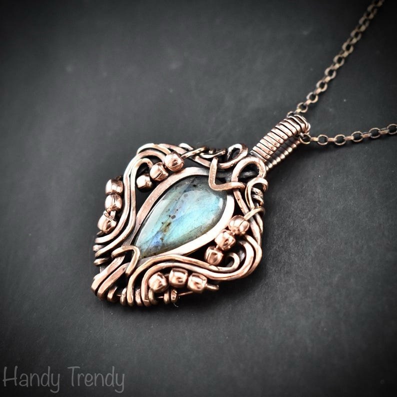 Blue flash labradorite pendant, Free-flow Copper Wire wrapped necklace, Unique handmade gift, One of a kind artisan boho jewelry