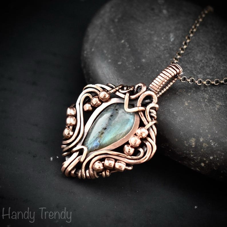 Blue flash labradorite pendant, Free-flow Copper Wire wrapped necklace, Unique handmade gift, One of a kind artisan boho jewelry