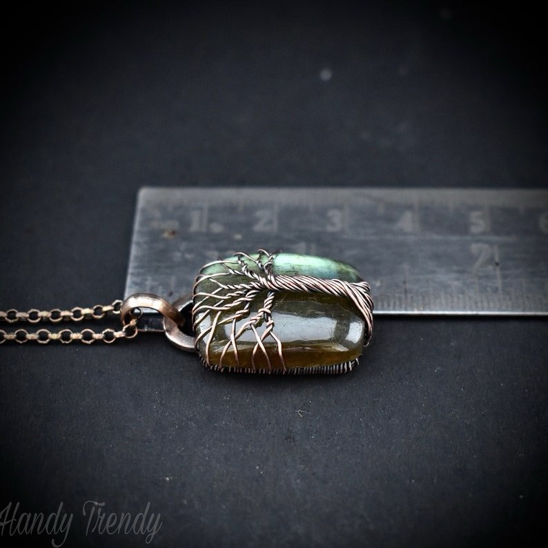 Green labradorite tree of life pendant, Copper wire wrapped jewelry, Unique handmade gift, Celestial artisan jewelry, one of a kind