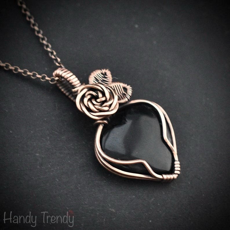 Black onyx heart rose pendant, Copper Wire wrapped necklace, Unique handmade gift, Artisan witch jewelry, Botanical jewellery