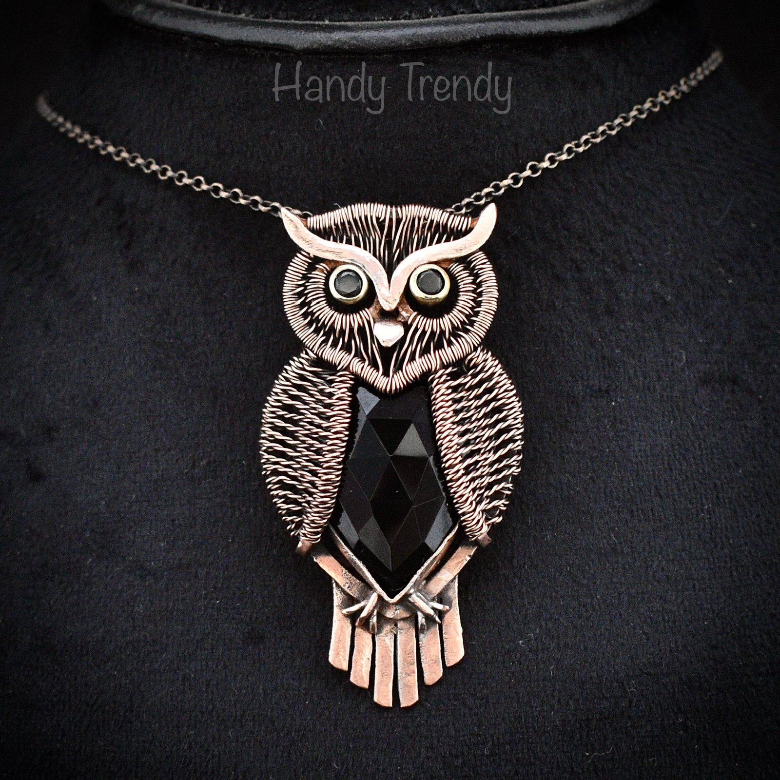 Great horned owl pendant, black onyx and black spinal stone and Copper wire wrap necklace, Flying animal jewelry, Unique handmade gift
