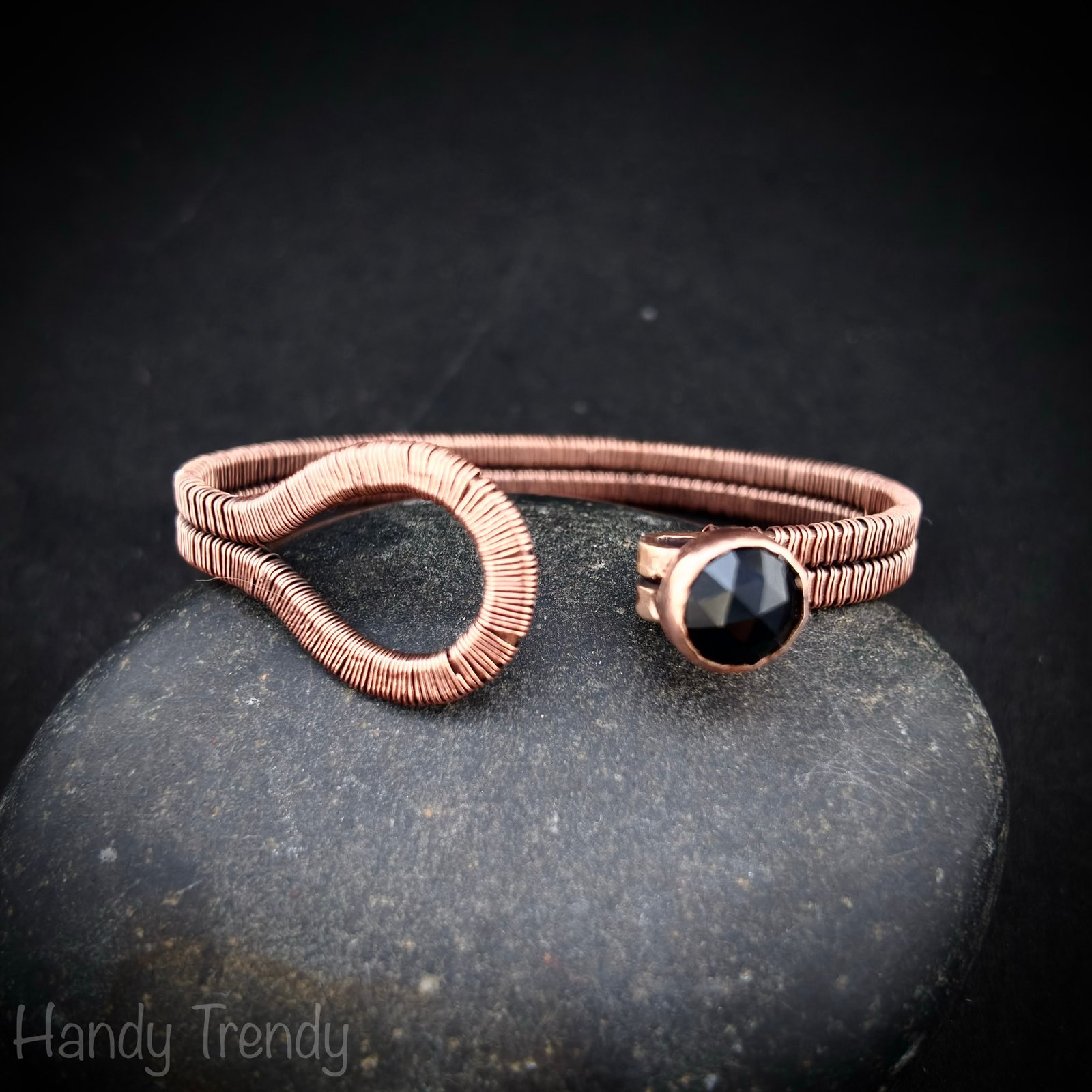 Black onyx copper cuff bracelet, Wire wrapped jewelry, Unisex bracelet, Unique handmade gift, One of a kind artisan jewelry