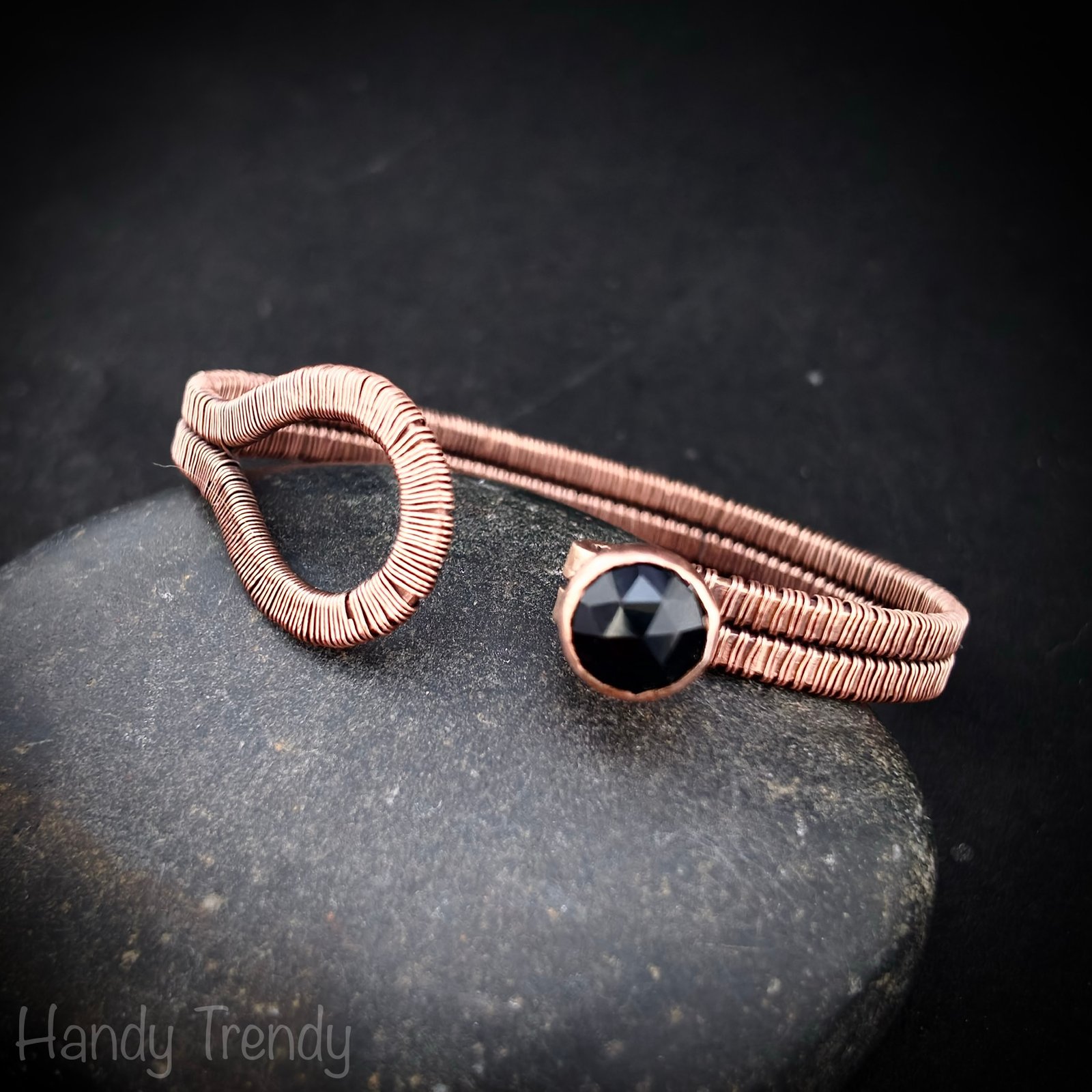 Black onyx copper cuff bracelet, Wire wrapped jewelry, Unisex bracelet, Unique handmade gift, One of a kind artisan jewelry