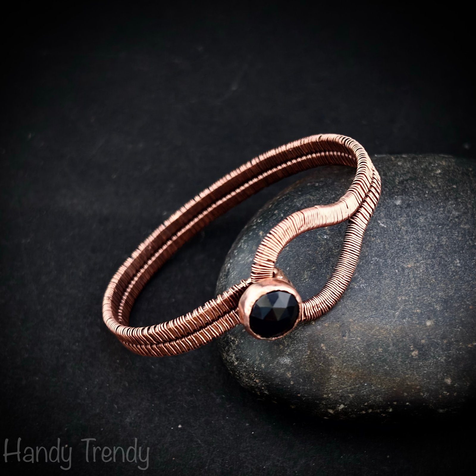 Black onyx copper cuff bracelet, Wire wrapped jewelry, Unisex bracelet, Unique handmade gift, One of a kind artisan jewelry