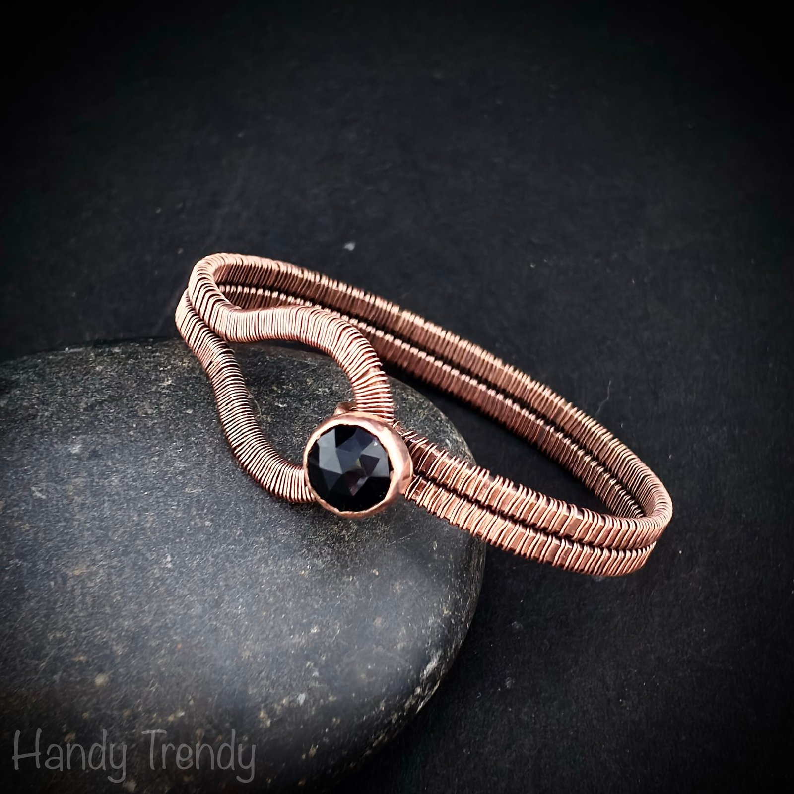 Black onyx copper cuff bracelet, Wire wrapped jewelry, Unisex bracelet, Unique handmade gift, One of a kind artisan jewelry